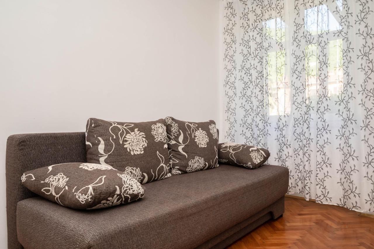 Apartment Marta Rasa Екстер'єр фото