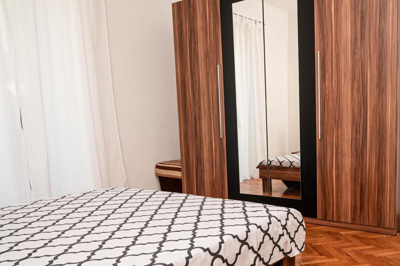 Apartment Marta Rasa Екстер'єр фото